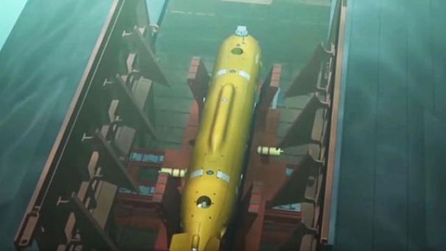 &laquo;ستاتوس&raquo; والقيامة الشرقية