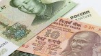 اليوان والروبية تدعمان الروبل