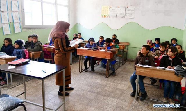 المعلمون في ريف دير الزور والرقة والحسكة.. الحقوق التي يطالبون بها؟