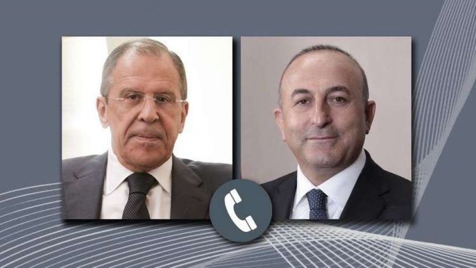 لافروف وأوغلو يبحثان في اتصال هاتفي التسوية السورية