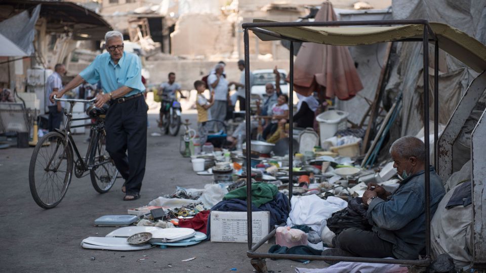 بصراحة ... مشاهد من  حياة الناس اليومية