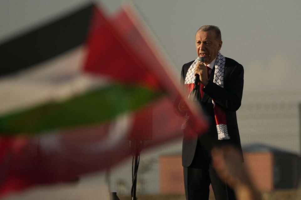 أردوغان يُكذِّب تقارير «إسرائيلية» قالت إنّ أنقرة عرضت إعادة السفيرين