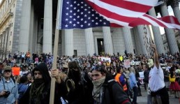 احتجاجات في مدينة ميزوري الأمريكية ضد عنف الشرطة