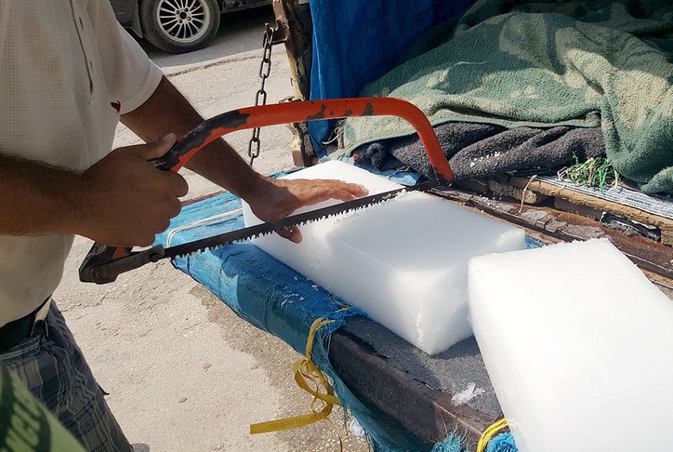 ألواح الثلج غير مخصصة للاستهلاك... فماذا بشأن مراقبة معامل إنتاجها؟!