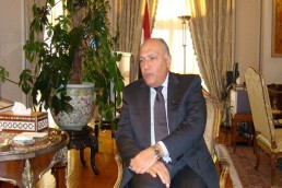 شكري: يجب توحيد الجهود لمحاربة الإرهاب في سورية على قاعدة جنيف1