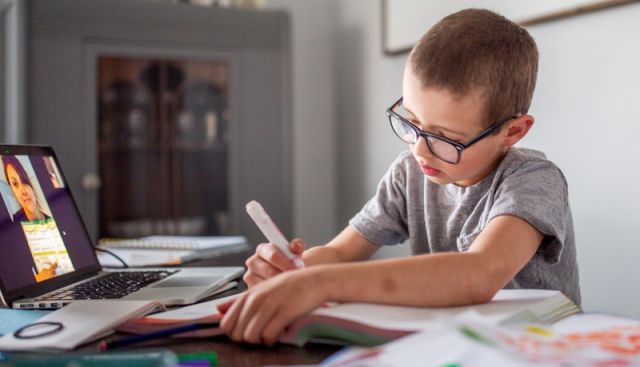 الطفل الرقمي