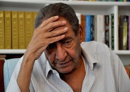 عبد الرحمن الأبنودي شاعر لكل الفصول