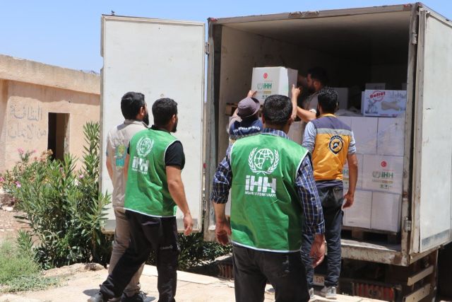 تجهيز 25 مركز إيواء بمحافظة درعا وبدء نقل النازحين من السويداء وريفها