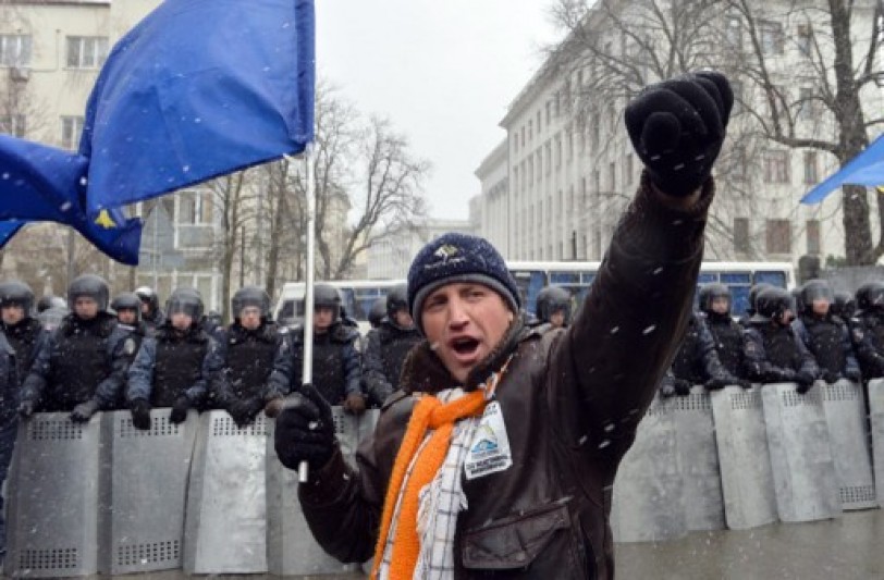 بوشكوف: الإتحاد الأوروبي يسعى للاستيلاءِ على أوكرانيا