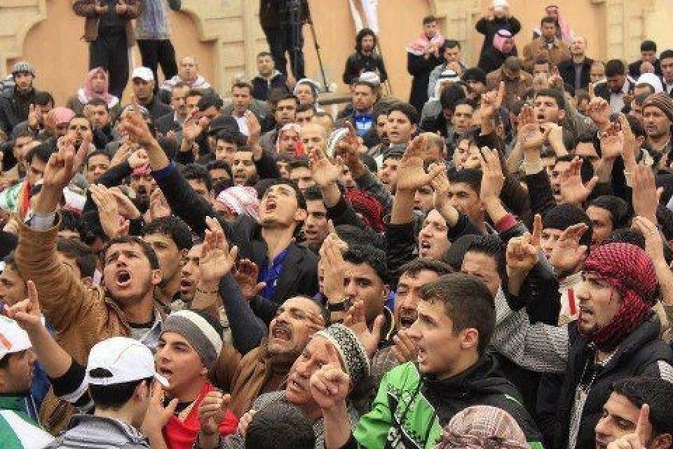 الإيديولوجيا أم البرنامج السياسي؟