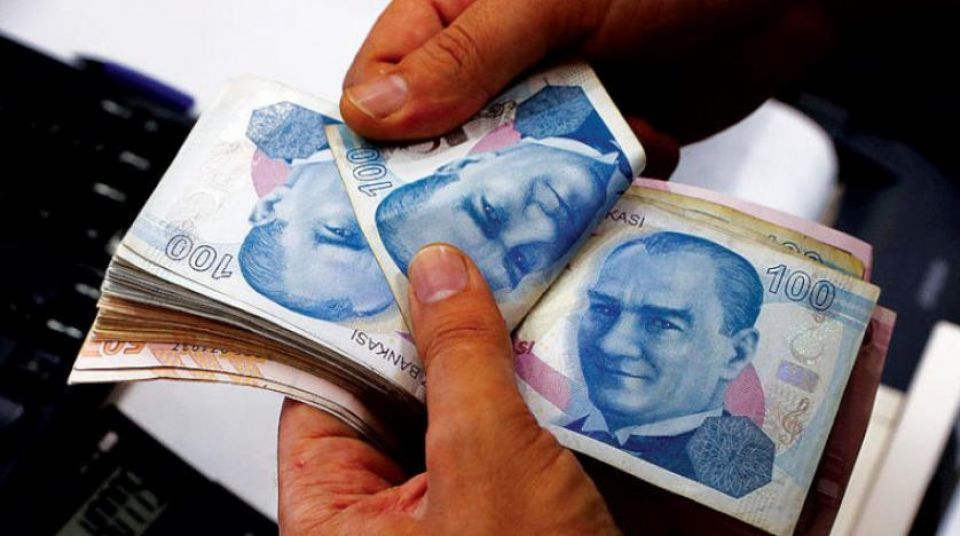 تضارب في تركيا بين التصعيد والتهدئة مع أميركا... ومخاوف من &laquo;عدوى الليرة&raquo;