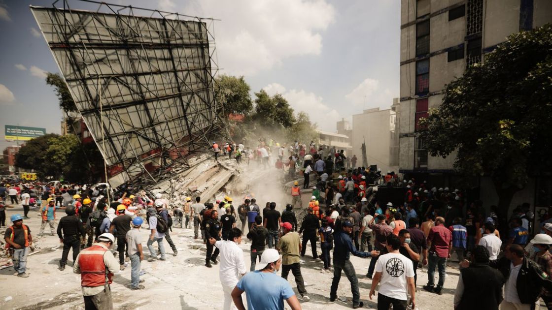 224 قتيلاً في زلزال قوي يضرب وسط المكسيك