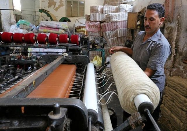 الحكومة والأصواف: من قرار سيء إلى قرارٍ أسوأ