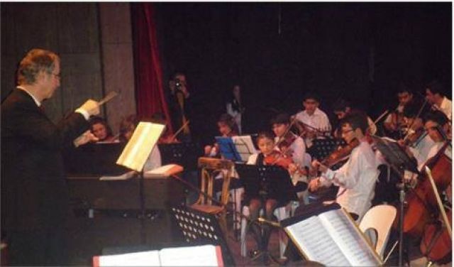 في احتفالية البيت العربي للموسيقا والرسم في اللاذقية