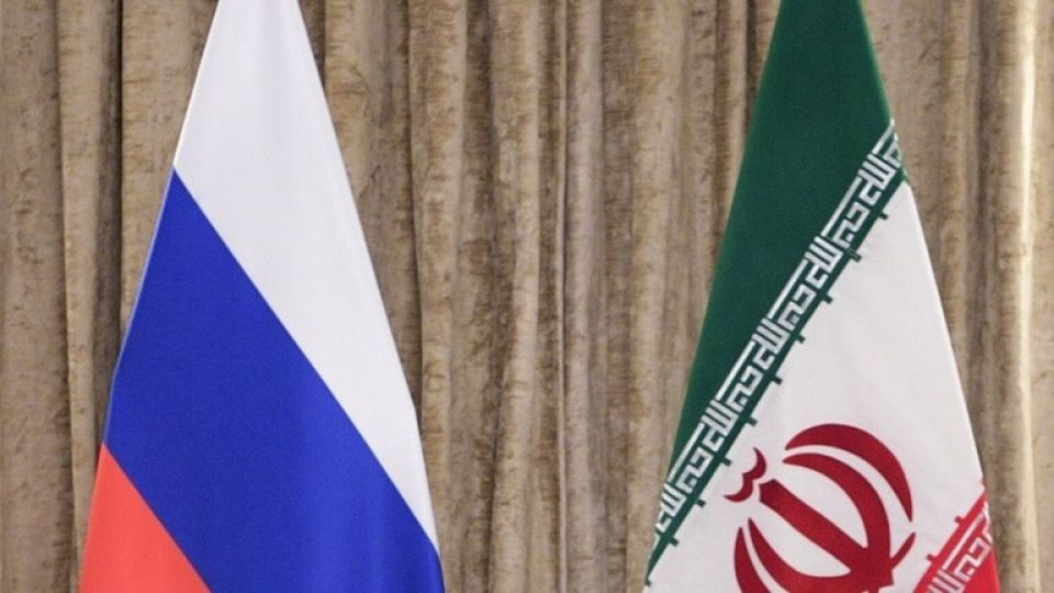 روسيا وإيران تبحثان التعاون العسكري