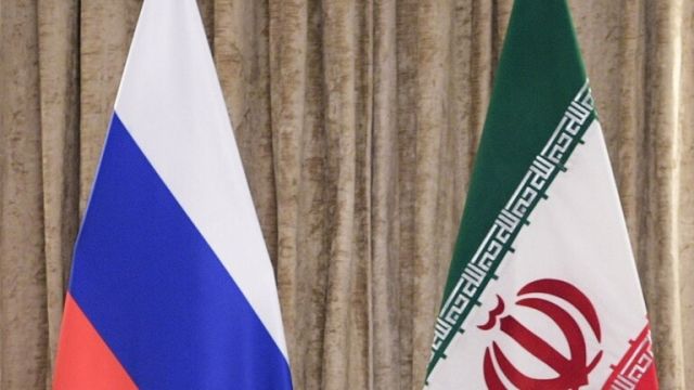 روسيا وإيران تبحثان التعاون العسكري
