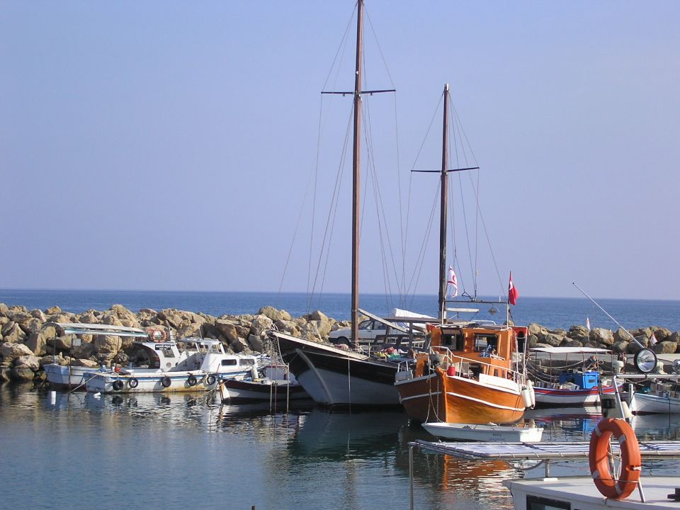 سلطات شمال قبرص تعطل أي تنقيب عن الغاز قبالة الجزيرة