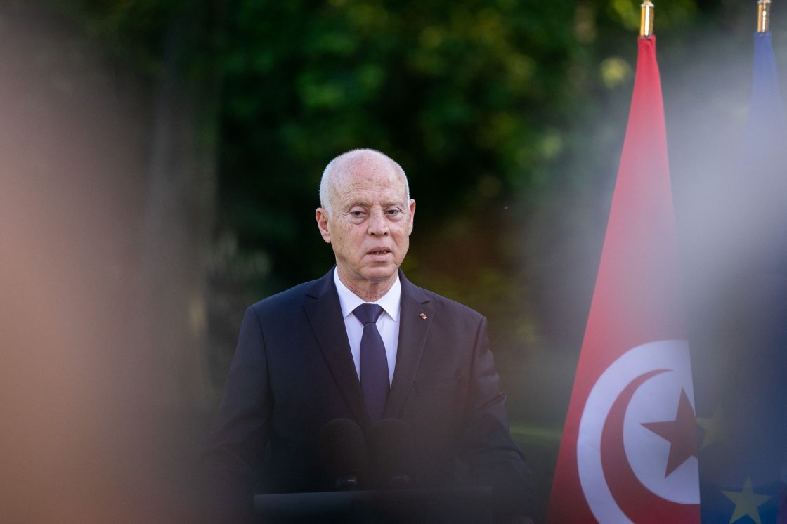 الرئيس التونسي قيس سعيّد ينجو من محاولة اغتيال