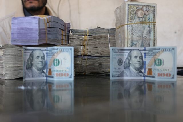 للأغنياء فقط: استلام الحوالات بالدولار بشرط أن تفوق 5000 دولار!