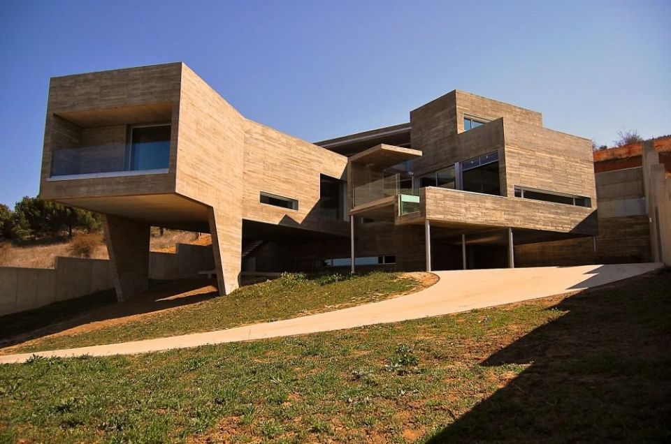 العمارة التقليدية والعمارة الذكية