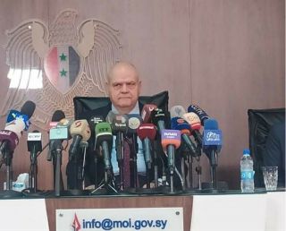 الحكومة تقول &laquo;نستورد الغاز من أوروبا&raquo; وتؤكّد مضيّها بالبطء بتوزيعه رغم رفع سعره