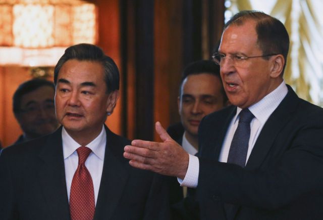 المرحلة و&laquo;الجدار الهَشّْ&raquo;