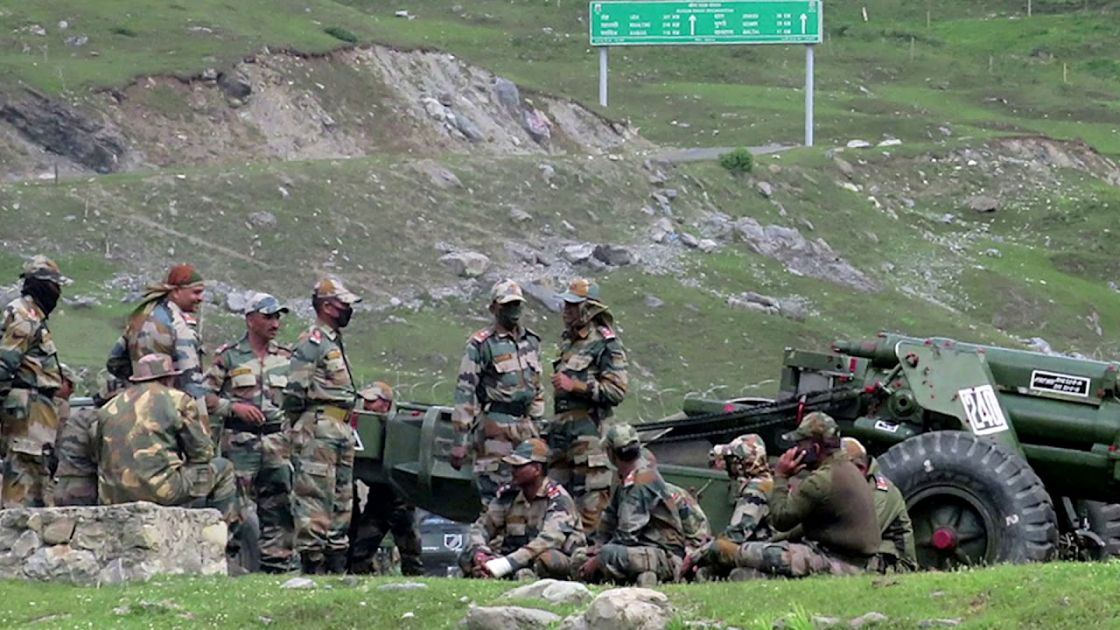 الجيش الصيني يقول إن الهند تعرقل حلّ النزاع الحدودي