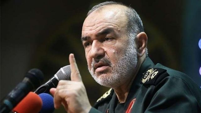 طهران: نستطيع قطع الطريق أمام أمريكا