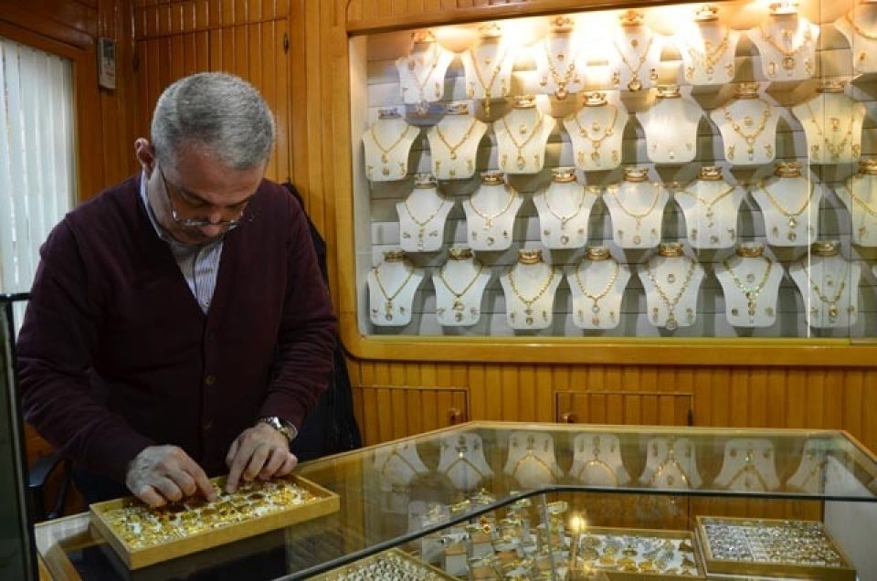 مهرّب كغ ذهب مقابل 8 طلاب ثانوي!