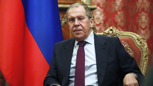موسكو تفرض عقوبات جوابية على فرنسا وألمانيا
