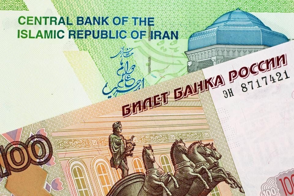 روسيا وإيران تواصلان العمل لدمج نظامين مصرفيين