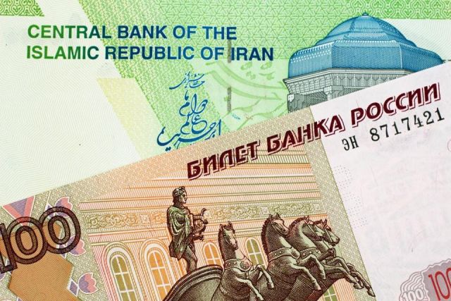روسيا وإيران تواصلان العمل لدمج نظامين مصرفيين