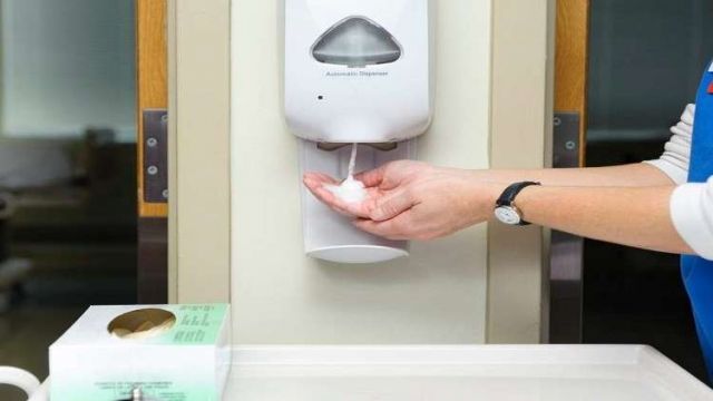 &laquo;البكتيريا الخارقة&raquo; تقاوم المطهرات الكحولية وتنذر بالخطر