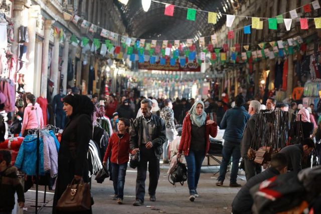 الناس لبعضها.. على قيد الأمل