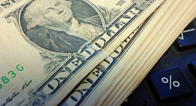 وقف التعامل بالدولار بين العراق وإيران