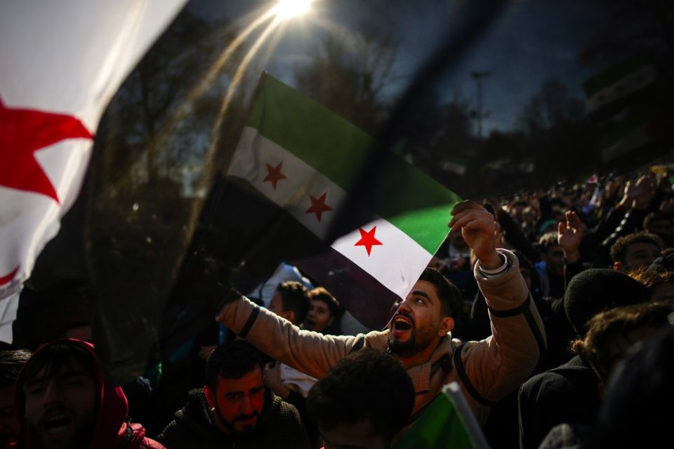 القفز من المستنقع إلى الوطن