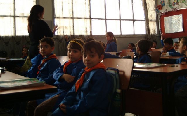 المعلمون الجدد.. أجور متأخرة وتهرب من المسؤولية