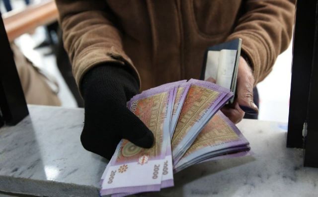 منذ زمنٍ بعيد: توقف جهاز الدولة عن دفع أجور حقيقية