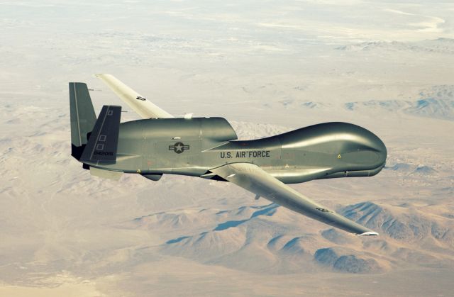 الدفاع الروسية تردّ طائرة استطلاع أمريكية