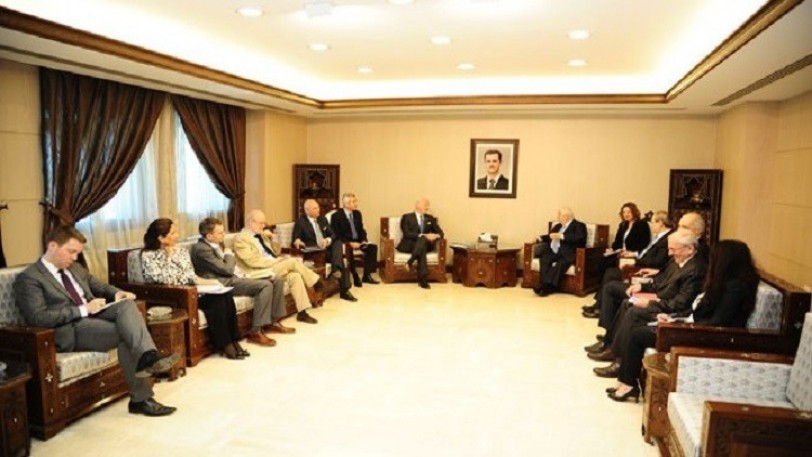 المعلم ودي ميستورا يؤكدان أهمية استئناف مفاوضات جنيف في موعدها