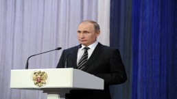 بوتين: نسعى لحل الأزمة في سورية بالطرق السياسية والدبلوماسية