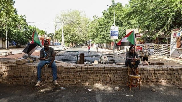 &laquo;الحرية والتغيير&raquo; السودانية تتمسك بالعصيان المدني