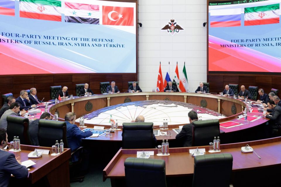 اجتماع موسكو الرباعي لوزراء الدفاع يؤكّد مواصلة الحوار البنّاء لاستقرار سورية والمنطقة
