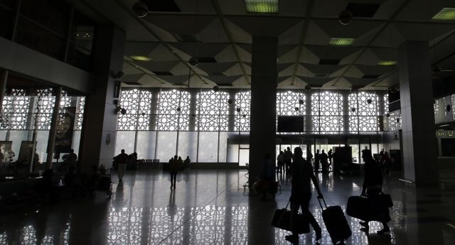 عمال المطار ومكافحة الفساد