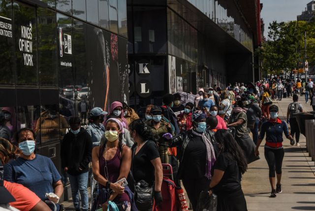 الركود العالمي يتعمق... والانتقال للقطاع المالي ليس ببعيد