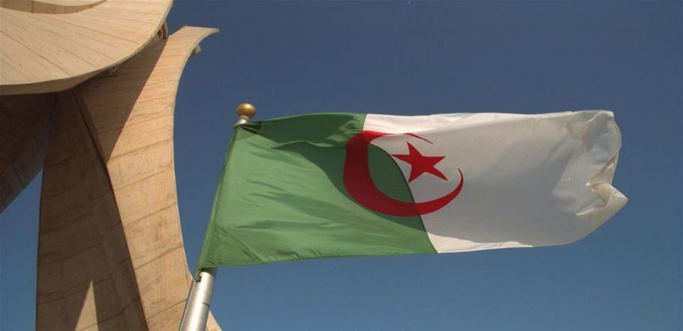 الجزائر تذكّر بجرائم الاستعمار الفرنسي وتطالب بتعويض ضحايا التجارب النووية