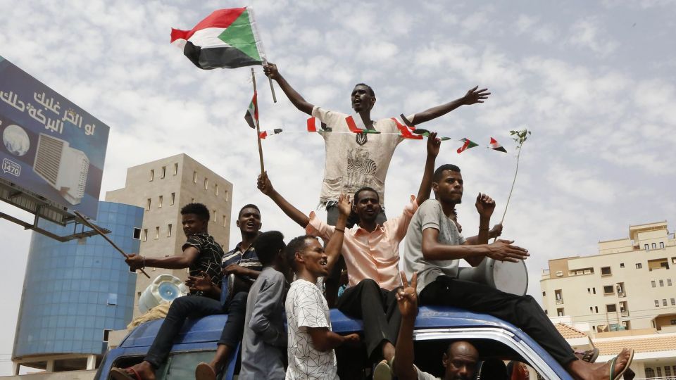 Kassioun Editorial 1119: Lessons from Sudan