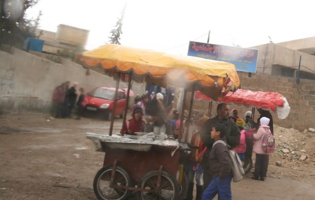 طلاب المدارس: &laquo;حوح حوح يا بردي&raquo;