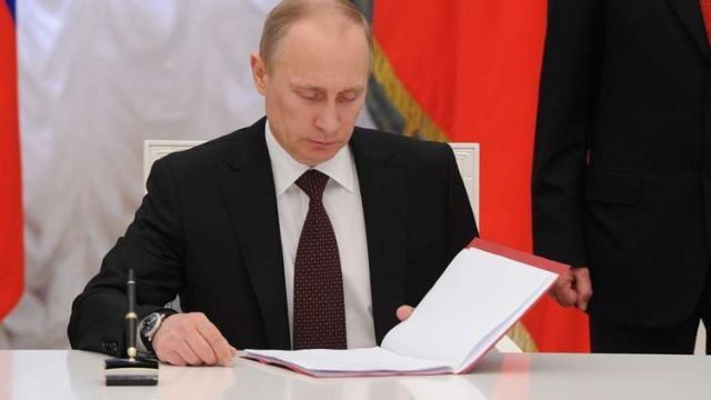 بوتين: للأوضاع المعقدة في المنطقة تداعيات على روسيا