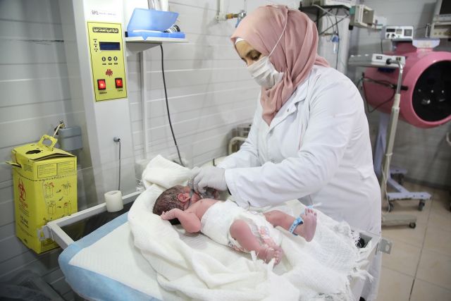 مستقبل أبناء سورية... رهين مافيات الفساد